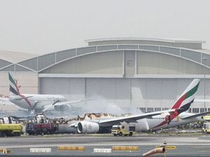 Pilot Emirates Batalkan Pendaratan Beberapa Detik Sebelum Crash Landing Pilot Emirates Batalkan Pendaratan Beberapa Detik Sebelum Crash Landing