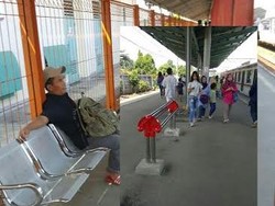 Polemik Kursi Penumpang di Stasiun Commuter Line, Pilih yang Duduk atau Bersandar?