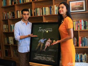 Raline Shah Jatuh Cinta pada Fachri Albar di Film Terpana