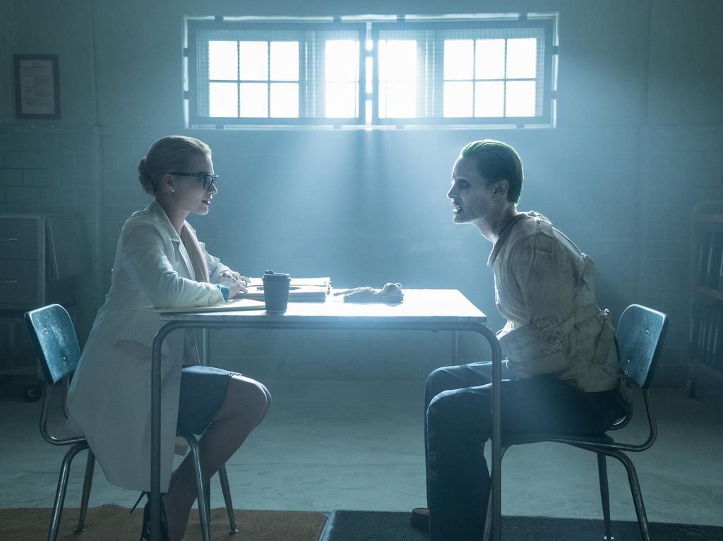 Warner Bros Rencanakan Spin-off Joker dari Suicide Squad Warner Bros Rencanakan Spin-off Joker dari Suicide Squad