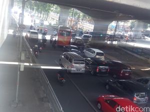 Perlintasan KA TB Simatupang akan Coba Ditutup, Ini Alternatifnya Perlintasan KA TB Simatupang akan Coba Ditutup, Ini Alternatifnya
