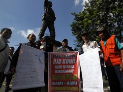 Pensiunan PNS dan Purnawirawan TNI/Polri Demo di Solo Tuntut Janji Gaji ke-14