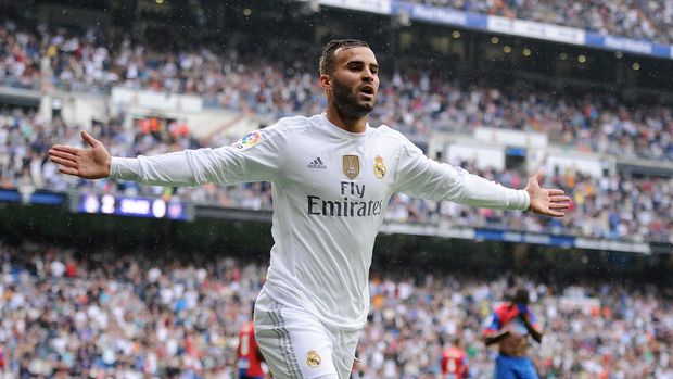 MADRID, SPAIN - OCTOBER 17:  Jese Rodriguez of Real Madrid celebrates after scoring Real's 3rd goal during the La Liga match between Real Madrid CF and Levante UD at estadio Santiago Bernabeu on October 17, 2015 in Madrid, Spain.  (Photo by Denis Doyle/Getty Images)