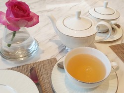 Jeda Sore dengan Secangkir Teh yang Jadi Tradisi