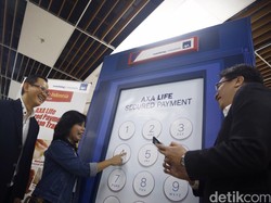 OJK Cabut Izin Asuransi AXA Life