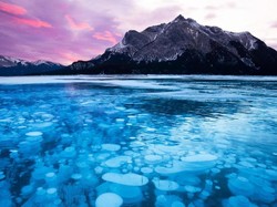 Fenomena Alam yang Unik di Kanada: Gelembung Beku