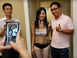 Makan di Restoran Mie Taiwan Ini, Bisa Foto Bareng Pemiliknya yang Seksi