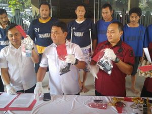 Perampok Bersenpi Incar Truk Muatan Telur untuk Dijual Kendaraan dan Isinya