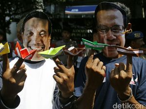 Nelayan Demo di Kantor Luhut