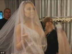 Pertunangan Batal, Mariah Carey Masih Pakai Cincin dari Sang Mantan