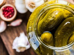 Ini Cara Bikin Acar Mentimun yang Renyah Enak