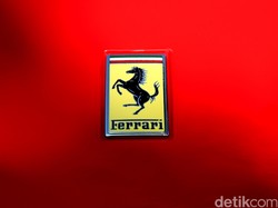 Pabrik Ferrari Siap Bikin Mobil Lagi