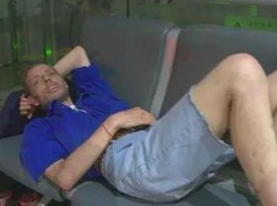 Kisah Turis Belanda yang Menunggu Pacar Onlinenya di Bandara China