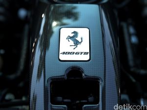 Cacat Airbag Takata, Ferrari Tarik 2.017 Mobil