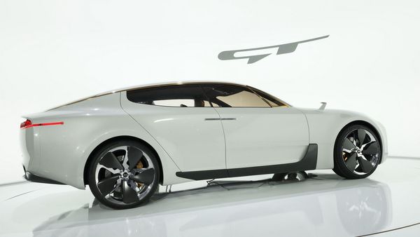 Tampilan Oke KIA Sporty GT