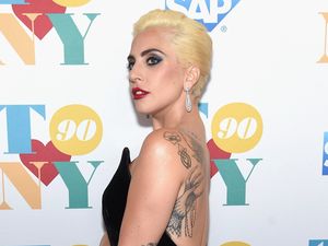 Lady Gaga: Social Media Menghancurkan Hubungan Asmara Lady Gaga: Social Media Menghancurkan Hubungan Asmara