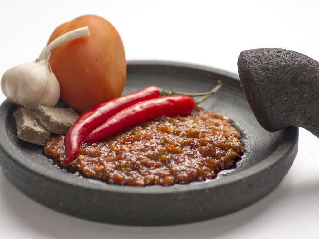Ini 5 Pilihan Sambal Tradisional yang Bikin Makan Makin Seru Ini 5 Pilihan Sambal Tradisional yang Bikin Makan Makin Seru