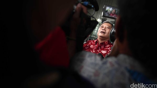 KPK Periksa Mantan Ketua PN Jakut Lilik Wahyudi