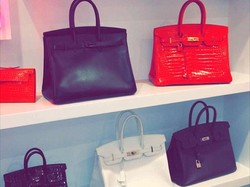 Punya Banyak Tas Birkin, Kamar Kris Jenner Seperti Butik Hermes
