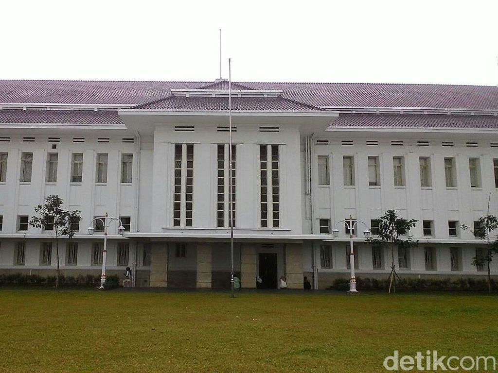 ESDM Punya Dua Kebijakan Penyelamat Rupiah Keok, Ini Isinya ESDM Punya Dua Kebijakan Penyelamat Rupiah Keok, Ini Isinya