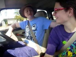 Cinta Tanpa Batas Pasangan Autis Australia Thomas-Ruth