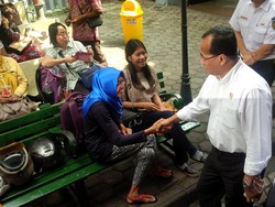 Menhub Budi Karya Tinjau Stasiun Yogya, Tanya Penumpang soal Tarif dan Toilet