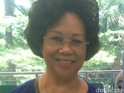 Kerisauan Eks Menkes Nafsiah Mboi Terhadap Ibu Menyusui yang Merokok