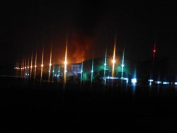 Kebakaran Melanda Sebuah Pabrik di Kawasan Industri Delta Mas Cikarang