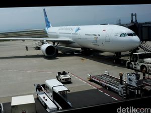 Maskapai Ramai-ramai Tutup Penerbangan dari dan ke China Maskapai Ramai-ramai Tutup Penerbangan dari dan ke China