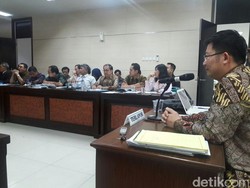 KPPU Panggil 12 Perusahaan Terduga Praktik Kartel Daging Ayam