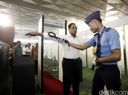 Menhub Juga Ingin Bandara Soekarno-Hatta Jadi Hub Kargo di ASEAN