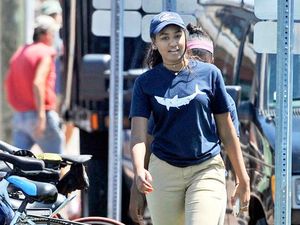 Viral Putri Barack Obama Pakai Bikini Sambil Merokok, Gaya Hidupnya Dikritik Viral Putri Barack Obama Pakai Bikini Sambil Merokok, Gaya Hidupnya Dikritik