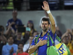 Kesedihan Djokovic, Lambaian Tangan Serena/Venus