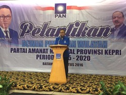 Lantik DPW Kepri, Ketum PAN: Jadilah Matahari yang Tak Pernah Ingkar Janji