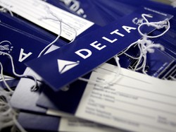 Lagi Tidur, Wanita Ini Diraba Pria Mabuk di Pesawat