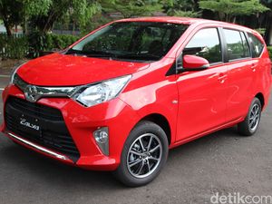 Mengendarai Toyota Calya