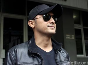Artis Hengky Kurniawan Daftar Pilbup Bandung Barat Lewat Demokrat Artis Hengky Kurniawan Daftar Pilbup Bandung Barat Lewat Demokrat
