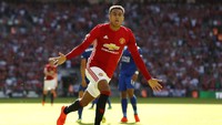 Saat melakoni pertandingan di Wembley, Minggu (7/8/2016) malam WIB, MU unggul lebih dulu lewat Jesse Lingard di babak pertama. Reuters/John Sibley.
