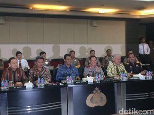 Mendag hingga Mentan Rapat Bareng Kapolri Bahas Kartel Pangan Mendag hingga Mentan Rapat Bareng Kapolri Bahas Kartel Pangan