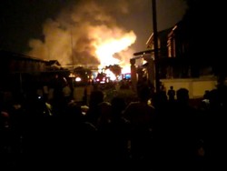 Api Semakin Membesar, Begini Penampakan Kebakaran di Pabrik Kimia Cikarang