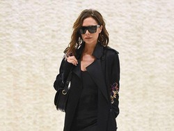 Tips Kulit Cantik Victoria Beckham: Pakai Minyak Kelapa
