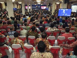 Jokowi ke Pengusaha: Makan di Indonesia, Kok Simpan Uang di Luar Negeri?