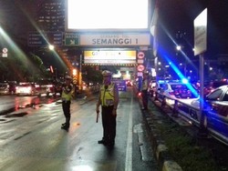 Tol Dalkot Macet Parah, Gerbang Tol Semanggi 1 Arah Cawang Ditutup Sementara