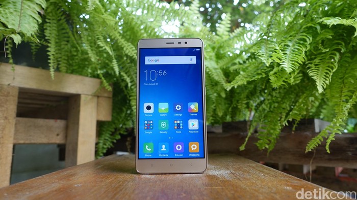Ponsel Xiaomi. Foto: detikINET/afr Ponsel Xiaomi. Foto: detikINET/afr