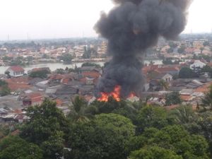 Kebakaran di Pancoran Mas Depok Gara-gara Kompor Lupa Dimatikan Kebakaran di Pancoran Mas Depok Gara-gara Kompor Lupa Dimatikan