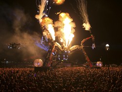 Ini Dia Bocoran Line Up Glastonbury Tahun Depan!