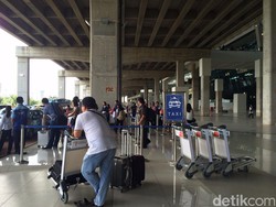 Blue Bird Diamuk Penumpang-Cara Jitu Menemukan Kamera Tersembunyi di Hotel