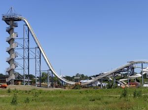 Bocah 10 Tahun di AS Tewas Usai Bermain Seluncuran Air Tertinggi di Dunia