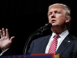 Parfum Donald Trump Dituduh Mengandung Banyak Racun