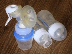 Malas Perah ASI di Kantor? Hati-hati Produksinya Bisa Turun